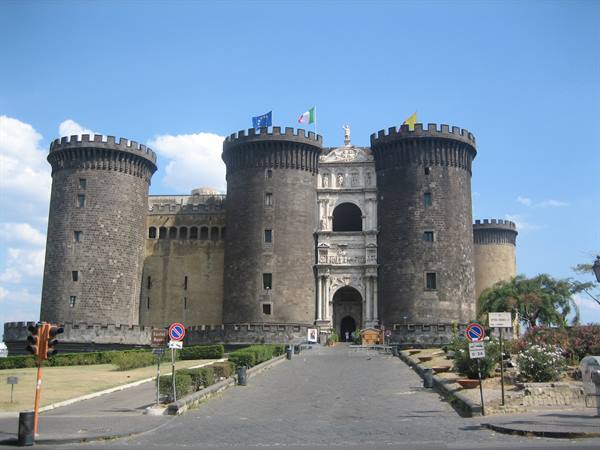 Castel Novo, detto il "Maschio Angioino"
