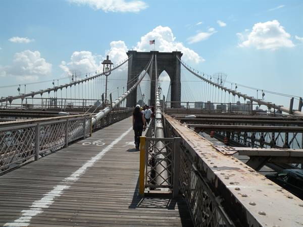 manhattan bridge