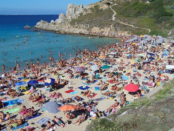 Santa Teresa, Rena Bianca: c'è posto per tutti
