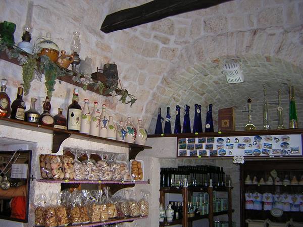 DENTRO UN TRULLO
