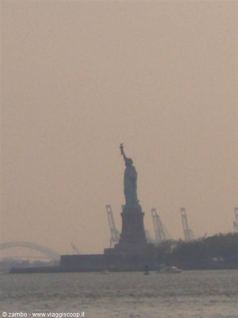 Staua Della Libertà....da Lontano