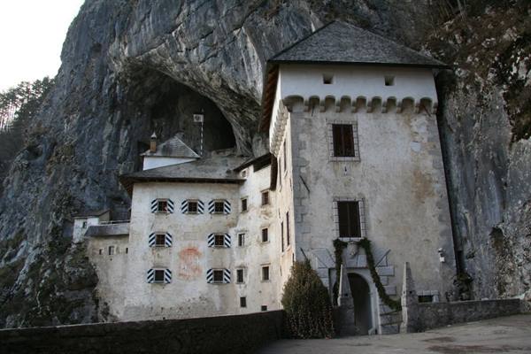 Predjiama Castle