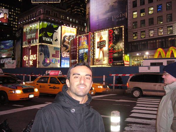 camminando per Times Square