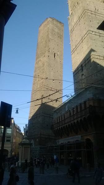 torre la garisenda