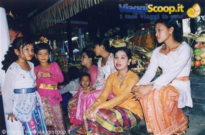 Odalan nel tempio di Jimbaran