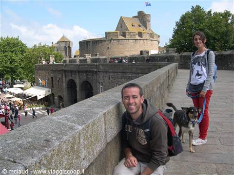 LUNGO LE MURA DI ST. MALO (BRETAGNA)