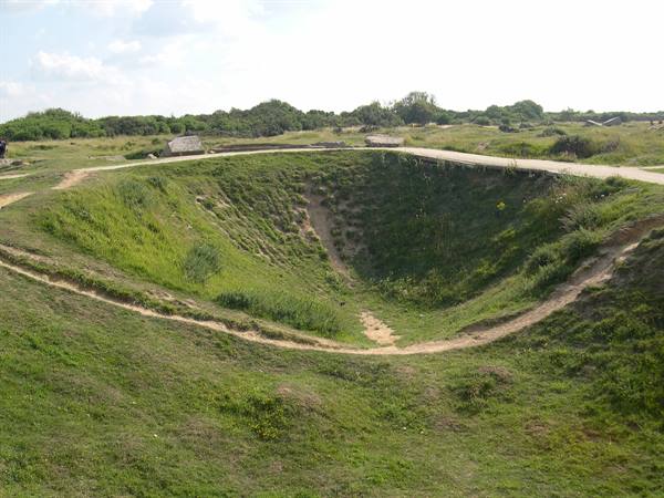 POINT DU HOC: I CRATERI LASCIATI DALLE BOMBRE (BASSA NORMANDIA)