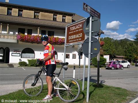 PAPA' NEI PRESSI DELL'INGRESSO DI DOBBIACO