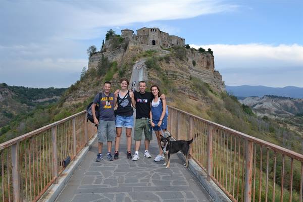 CIVITA DI BAGNOREGGIO . . . LA CITTA' CHE MUORE . . .