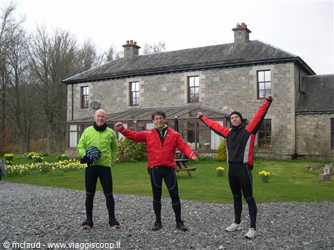 ARRIVO AL MITICO B&B THE GARDEN