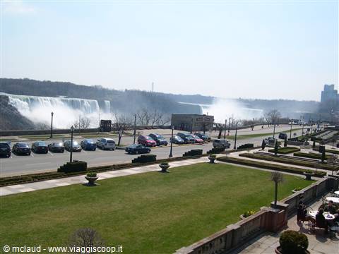 LE SPLENDIDE CASCATE DEL NIAGARA