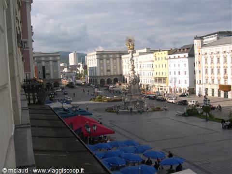 DALLA FINESTRA DEL NOSTRO HOTEL . . .