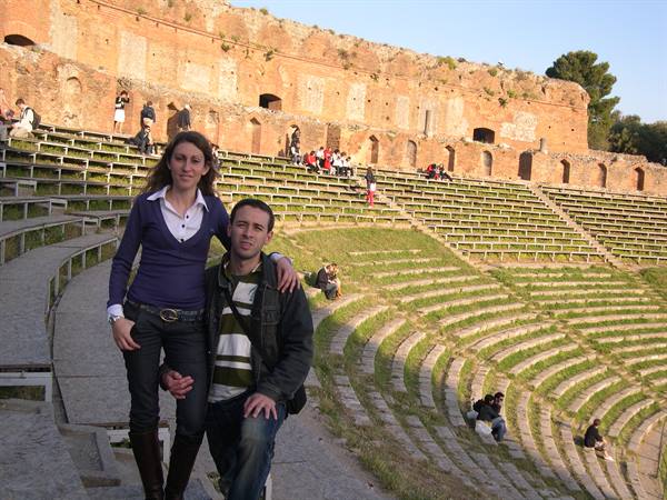 ALL'INTERNO DEL TEATRO GRECO - TAORMINA -