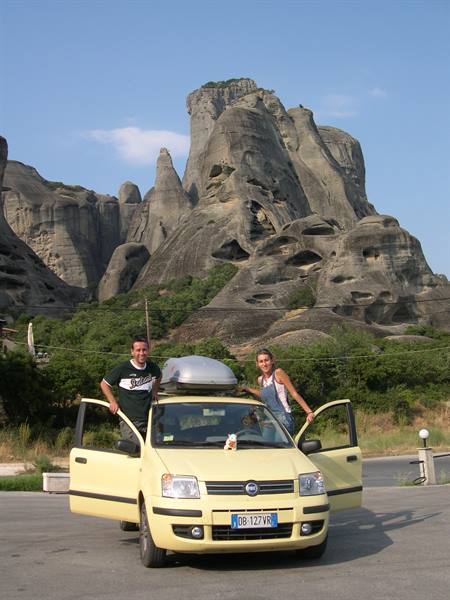 CLAUDIO, VALE E TRILLY AL COSPETTO DELLA METEORA