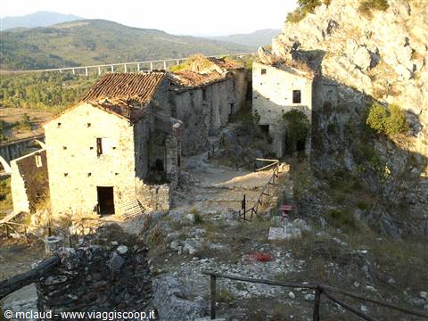 IL VILLAGGIO ABBANDONATO