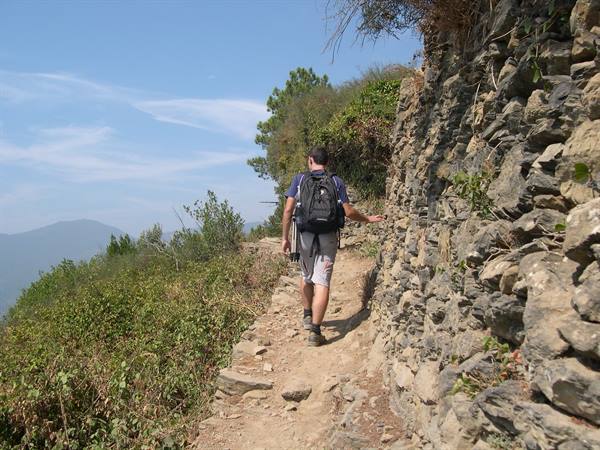 TREKKING NEL PARCO NAZIONALE DELLE 5 TERRE