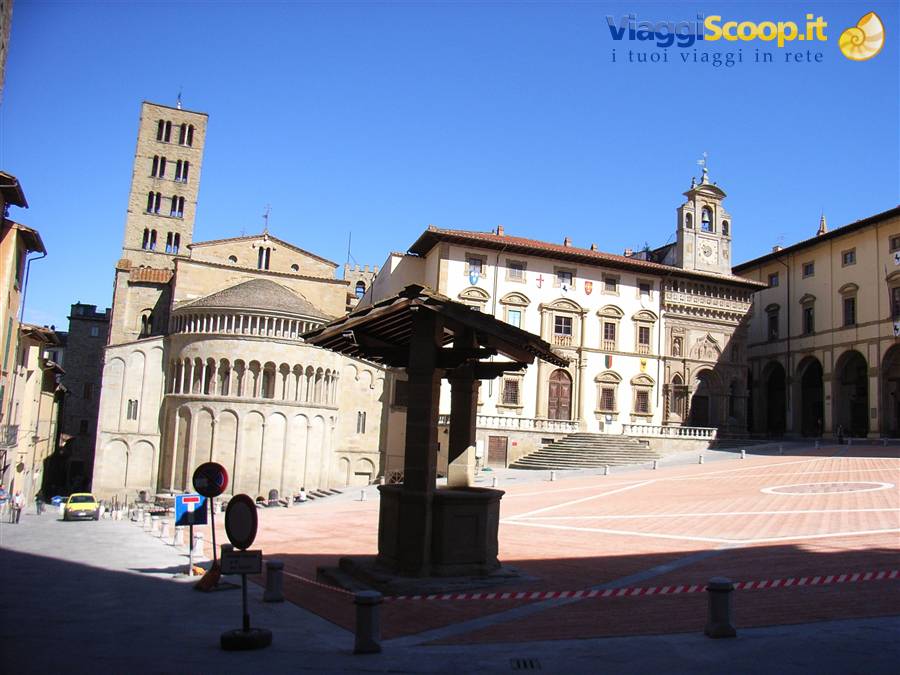 AREZZO - PIAZZA GRANDE