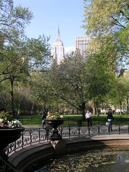 Scorcio dell'Empire State Building da Battery Park