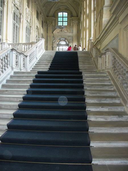scalinata interna palazzo madama