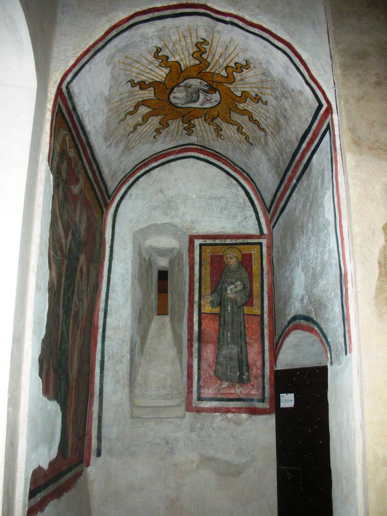 affreschi interni al castello