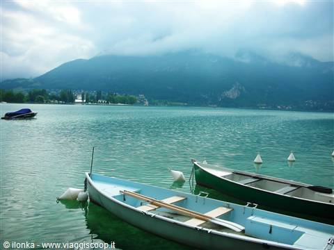 veduta lago annecy