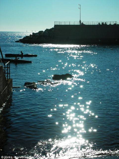 veduta del porto di nervi-fronte sole
