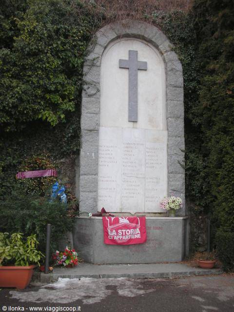 lapide commemorativa giocatori del Torino