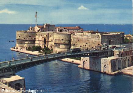 taranto, castello aragonese e ponte girevole