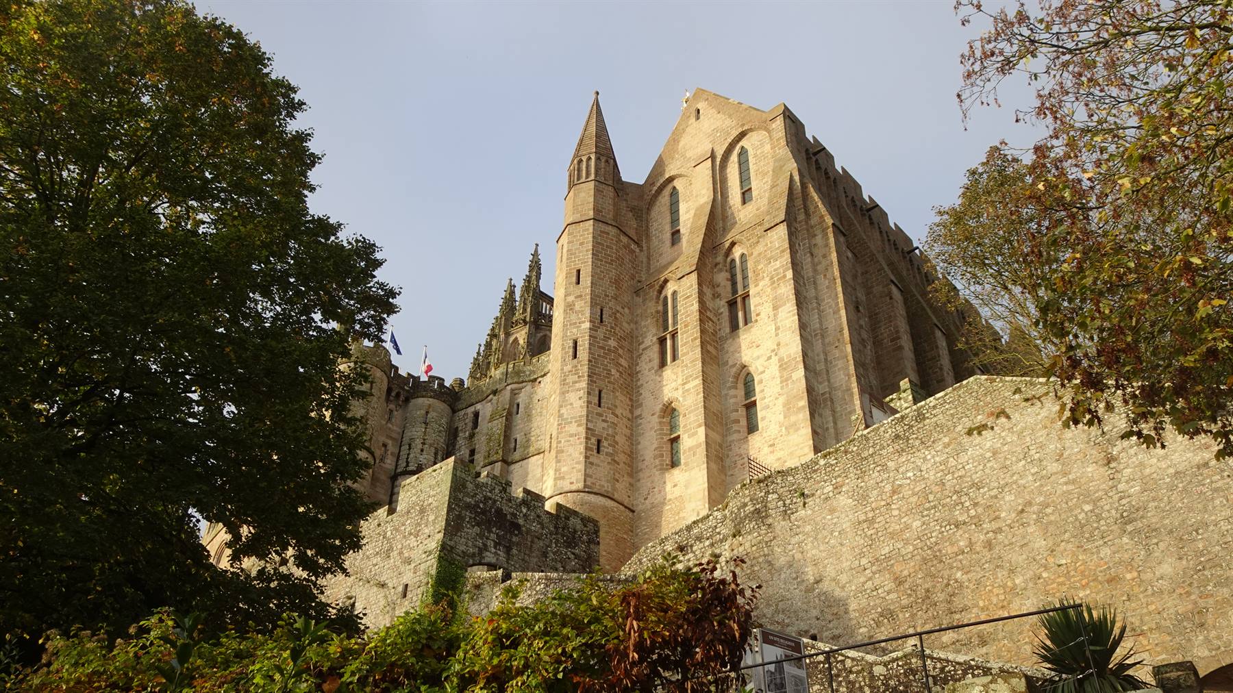 L'abbazia ci illumina dal cielo: questo momento resterà per sempre nel cuore.