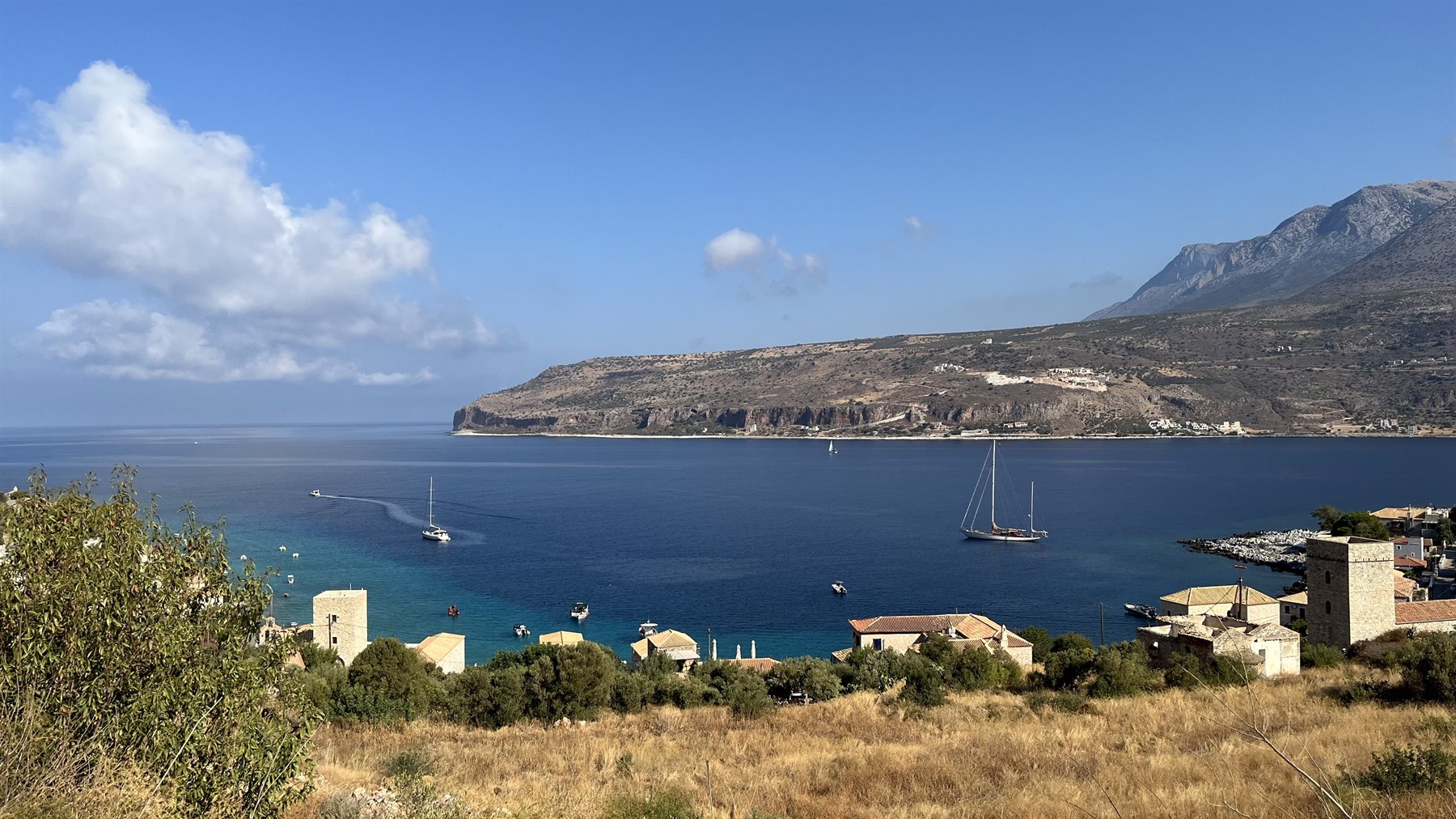 Oggi il mare ci ha regalato questa pace infinita. ??