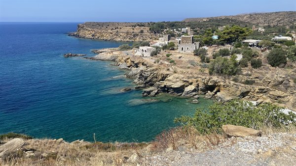 Oggi il mare ci ha regalato questo angolo di pace infinita.