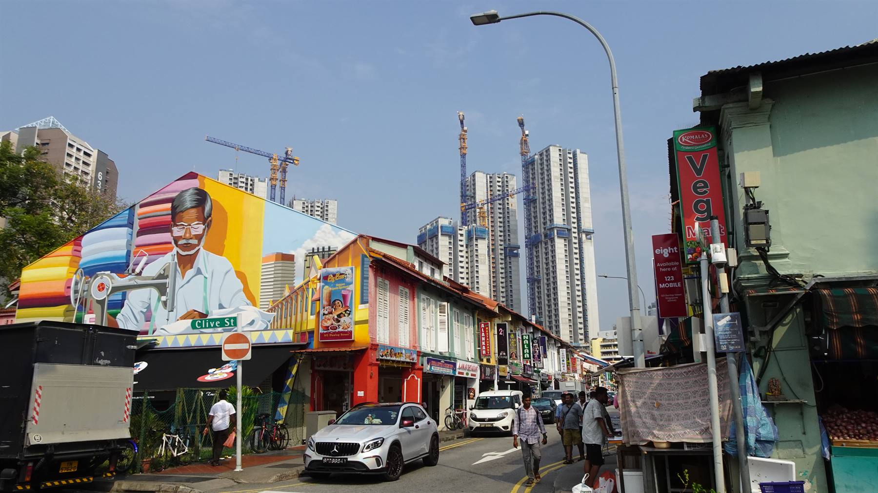 Colori, murales e grattacieli: Little India, dove ogni strada racconta una storia.