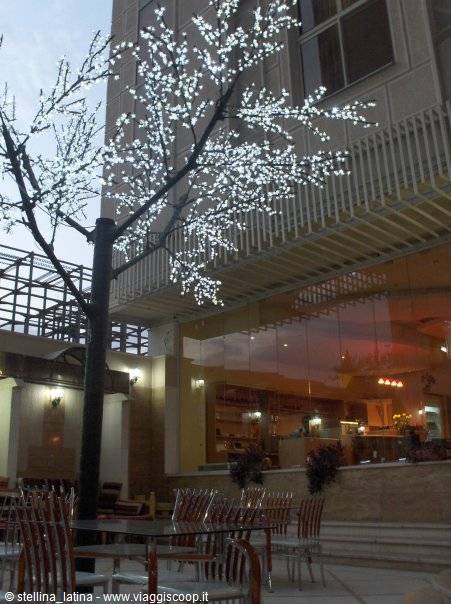 Shiraz - cortile interno dell'hotel