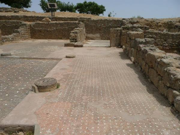 MORGANTINA - casa del capitello dorico - 