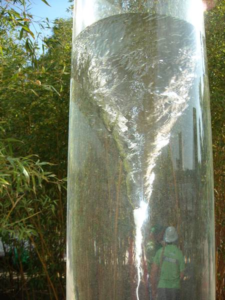 vortice d'acqua-Jardins da Agua-Lisbona