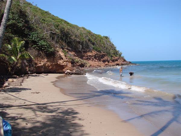 spiaggetta di Santa Catalina raggiungibile solo via mare