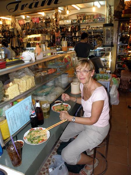 Pranzo al mercato di Saigon