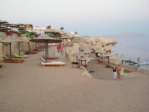 accesso alla spiaggia con il pontile
