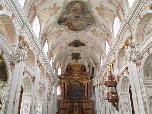 Jesuiten Kirche - Interno