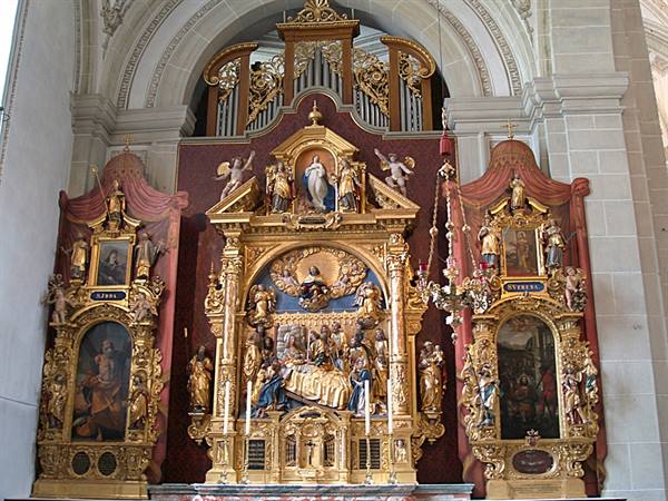 Hofkirche, interno