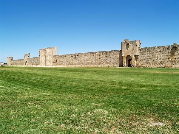 Aigues Mortes - Mura perimetrali della città 