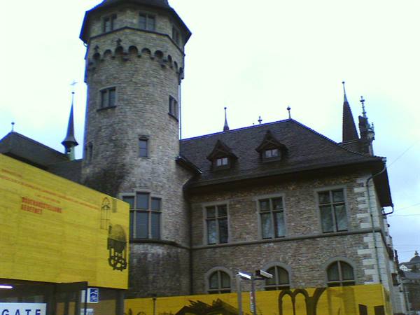 Castello con al suo interno il museo di storia svizzera