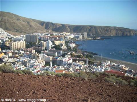 Los cristianos panorama desde la montana chayofita