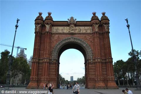 barcelona arco di trionfo