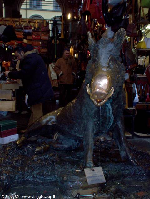Statua del cinghiale
