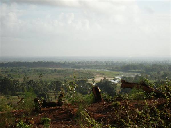 Kenya - strada che porta allo Tzavo Est