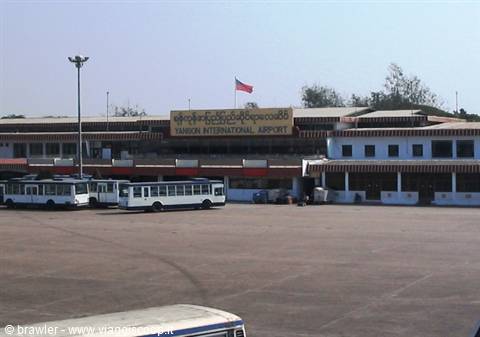 yangoon by www.born2travel.it