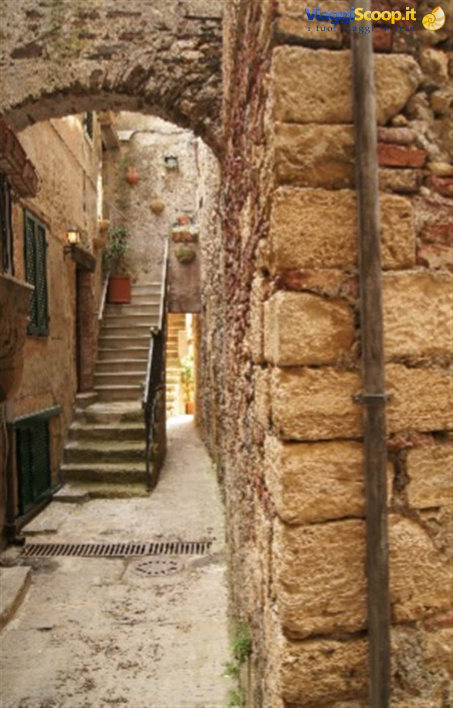 Capalbio vicolo