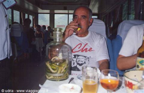 Buono Vino con SERPENTE