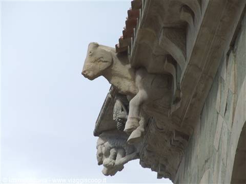 TROIA- Particolare della Cattedrale